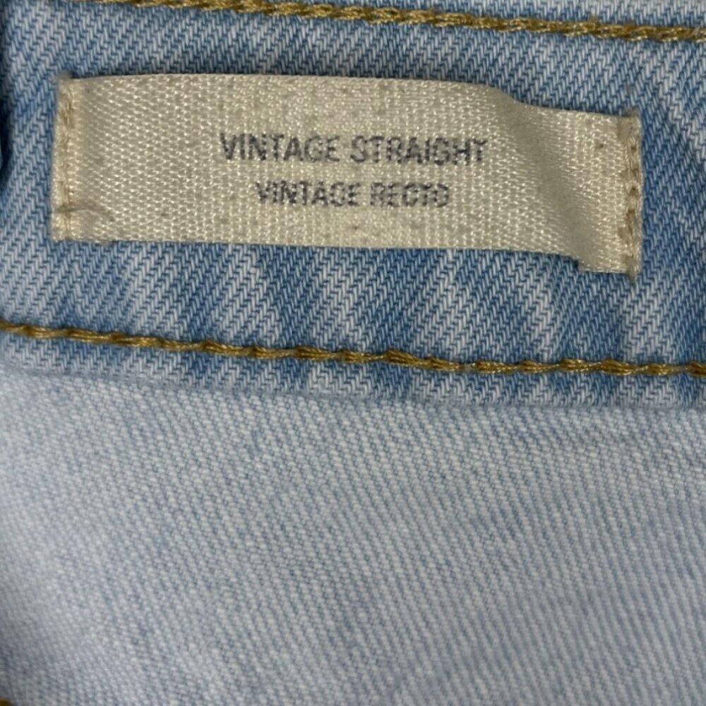 Vintage Straight Universal Threads Light Wash Distressed Button-Fly Jeans Womens - Picture 3 of 6